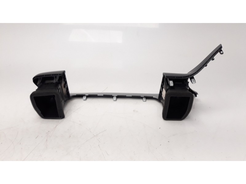 Recambio de rejilla aireadora para kia xceed 1.0 tgdi cat referencia OEM IAM 84740J7AA0  