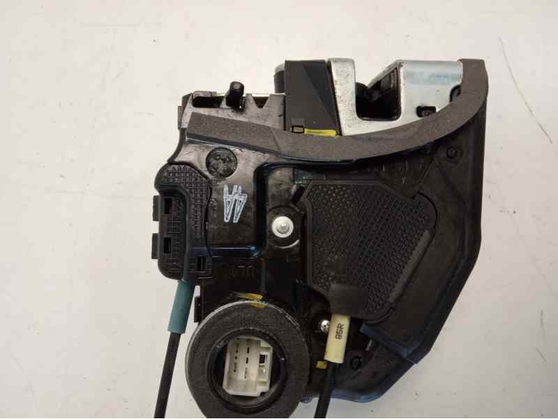 Recambio de cerradura puerta trasera izquierda para toyota verso active referencia OEM IAM   