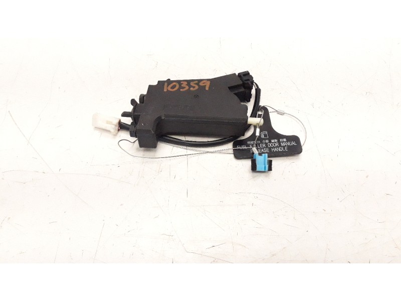 Recambio de tapa exterior combustible para kia niro referencia OEM IAM 81590G5001  