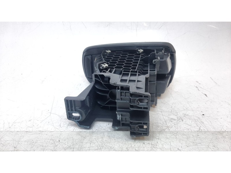 Recambio de apoyabrazos central para opel corsa f ultimate referencia OEM IAM 9830208680  
