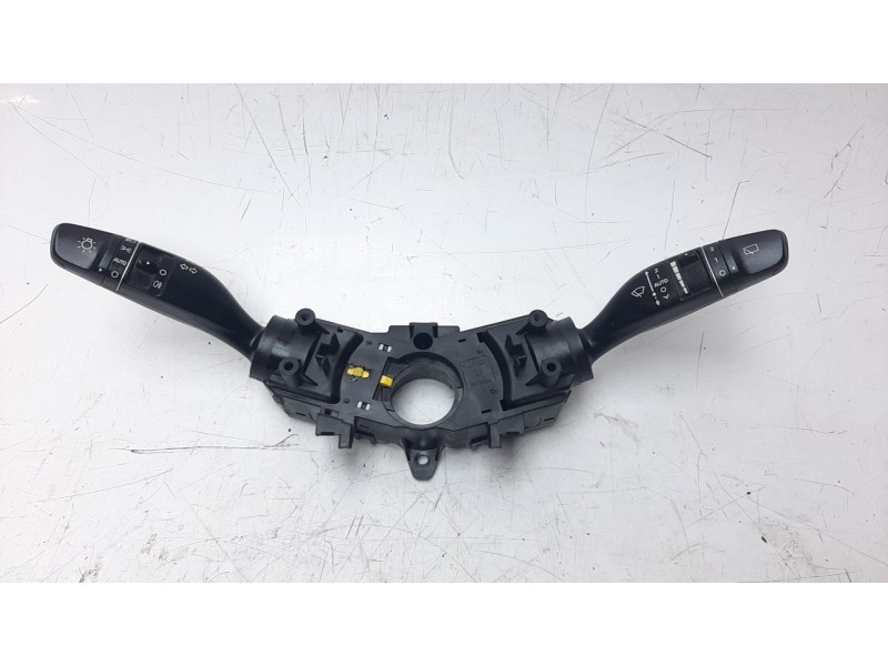 Recambio de mando multifuncion para hyundai kona referencia OEM IAM 93404J9860  