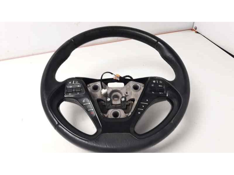 Recambio de volante para kia cee´d drive referencia OEM IAM 56110A2555AHV  