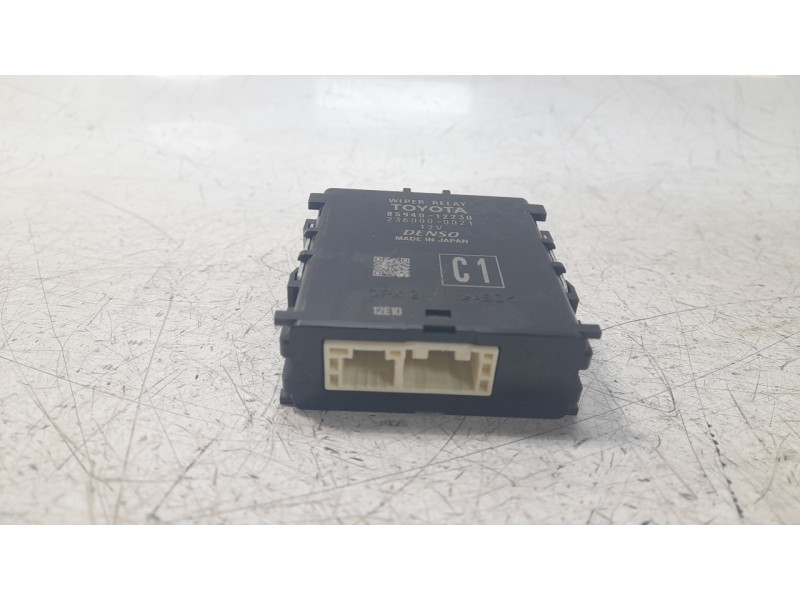 Recambio de modulo electronico para toyota corolla (e21) hybrid style referencia OEM IAM 8594012230 236000021 
