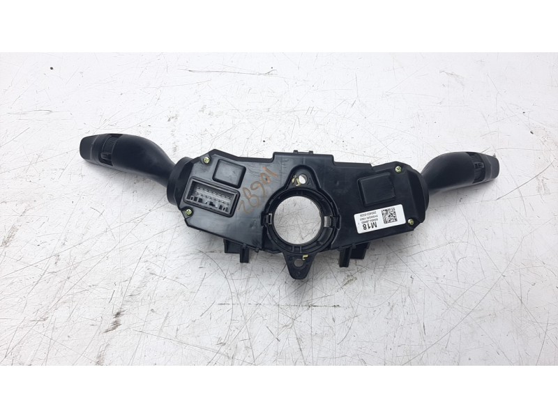Recambio de mando multifuncion para hyundai kona referencia OEM IAM 93404J9860  