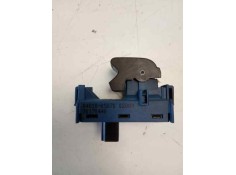 MANDO ELEVALUNAS TRASERO IZQUIERDO 848100F030 