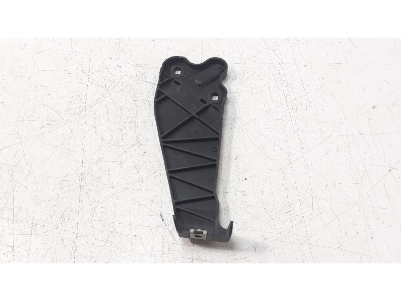 Recambio de moldura para mercedes-benz clase a (w176) 2.1 cdi cat referencia OEM IAM A1768850214  
