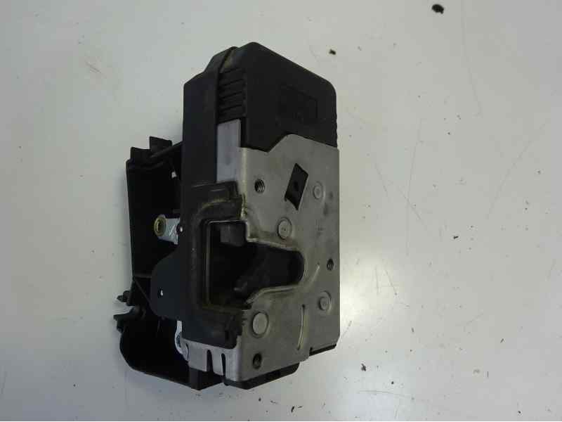 Recambio de cerradura puerta delantera derecha para opel zafira a elegance referencia OEM IAM   