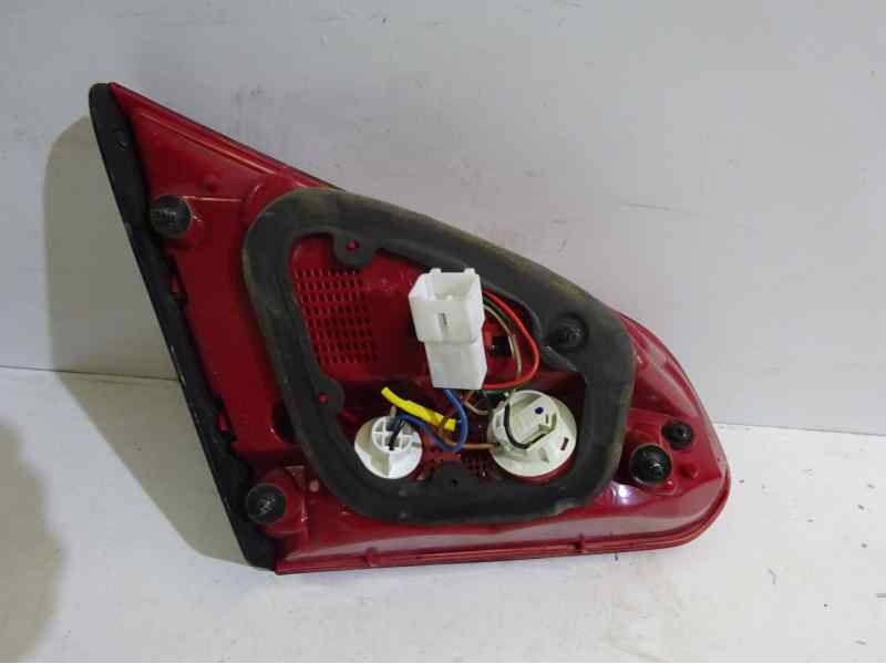 Recambio de piloto trasero derecho para kia cee´d drive referencia OEM IAM 92440A2000  