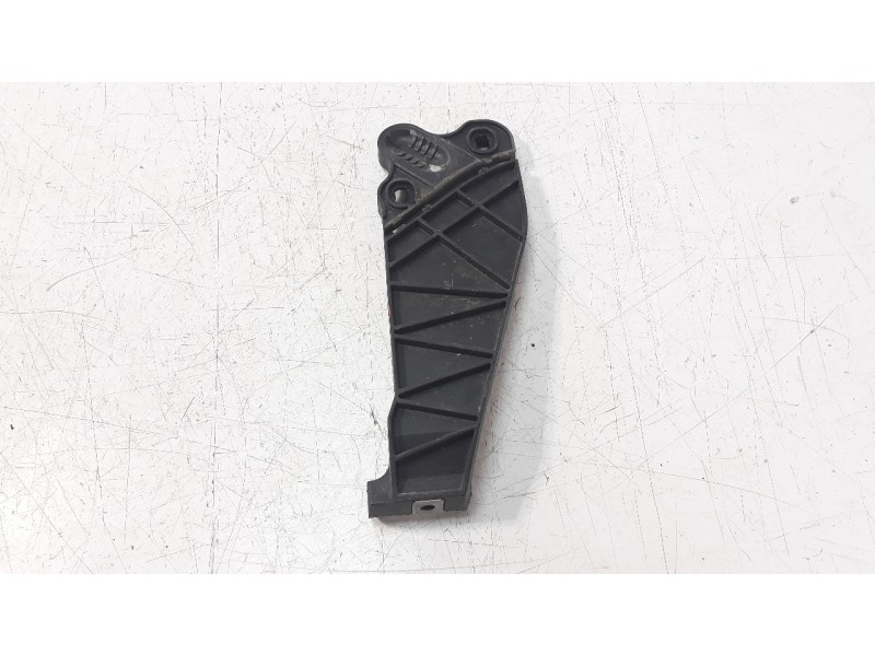 Recambio de moldura para mercedes-benz clase a (w176) 2.1 cdi cat referencia OEM IAM A1768850214  