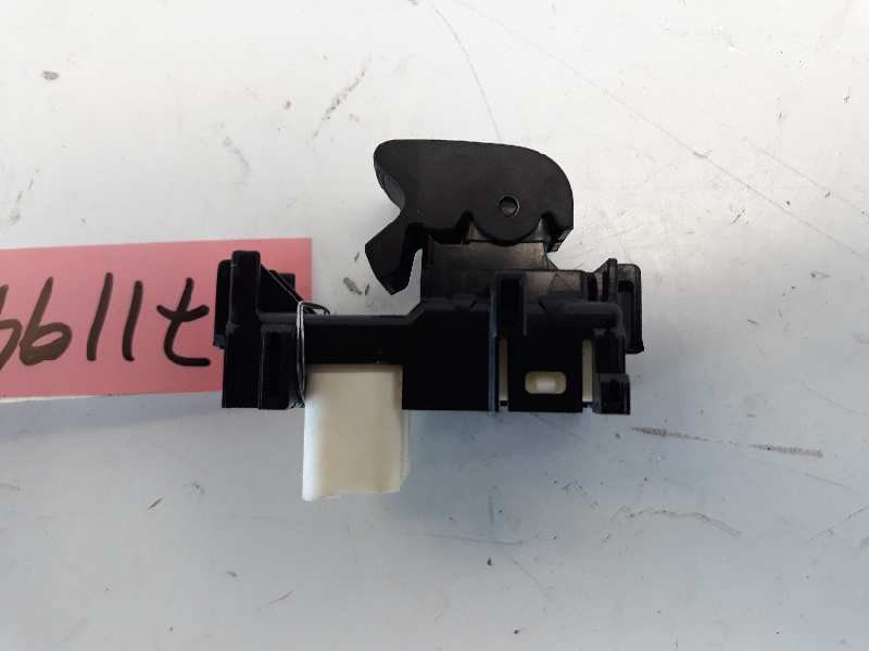 Recambio de mando elevalunas delantero derecho para toyota urban cruiser active referencia OEM IAM   