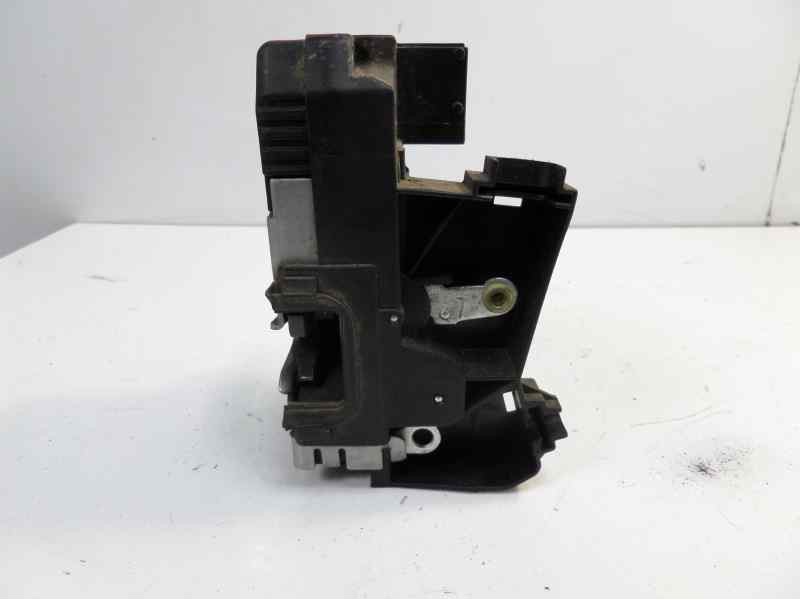 Recambio de cerradura puerta delantera izquierda para opel zafira a elegance referencia OEM IAM 133139  