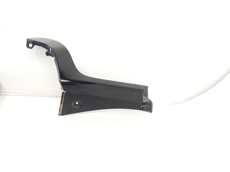 Recambio de molduras traseras para kia niro referencia OEM IAM 87362G5000  