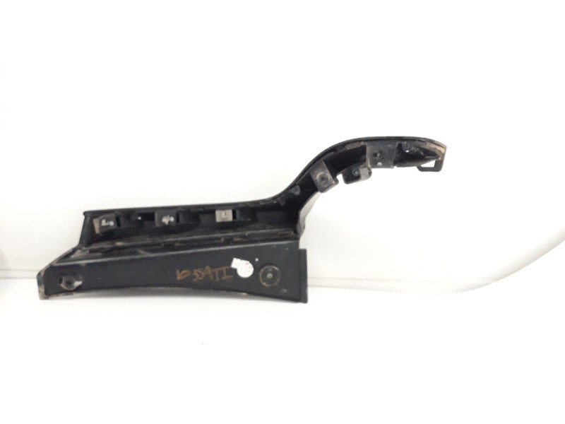 Recambio de molduras traseras para kia niro referencia OEM IAM 87362G5000  