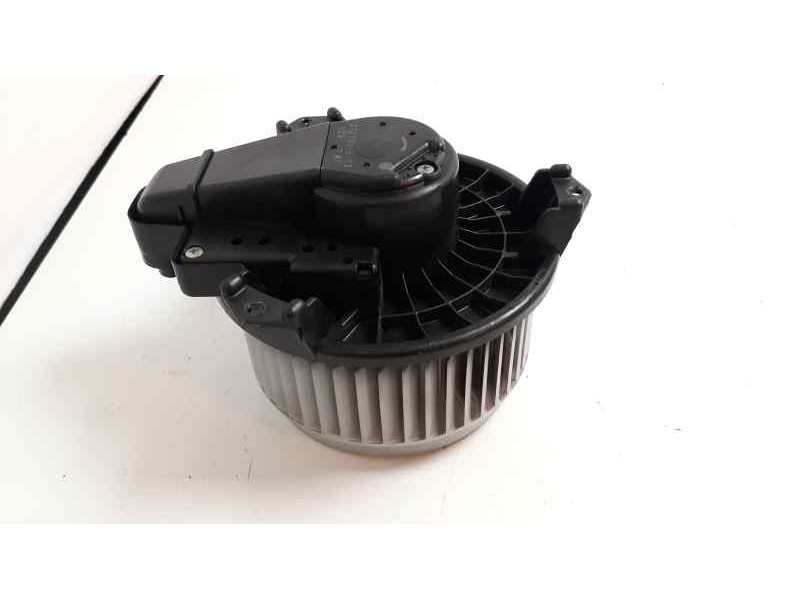 Recambio de ventilador calefaccion para toyota verso active referencia OEM IAM 2727008103  