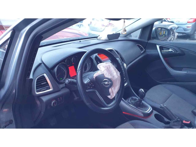 opel astra j lim. del año 2013