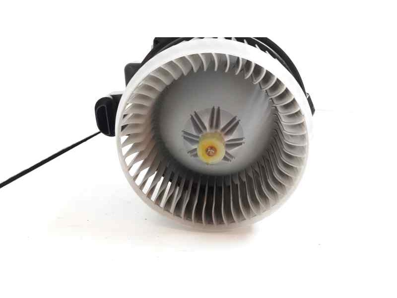 Recambio de ventilador calefaccion para toyota verso active referencia OEM IAM 2727008103  