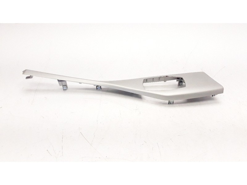 Recambio de moldura para bmw serie 1 lim. (f20) 1.6 turbodiesel referencia OEM IAM 92072639  