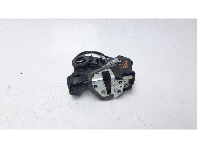 Recambio de cerradura puerta delantera izquierda para toyota land cruiser (j15) 2.8 cat referencia OEM IAM 6904042241  