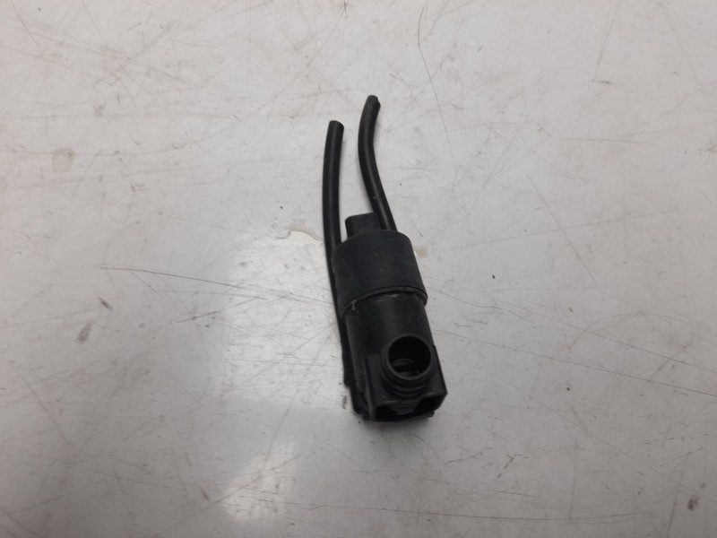 Recambio de bomba limpia para citroen ds3 design referencia OEM IAM 9641553880  