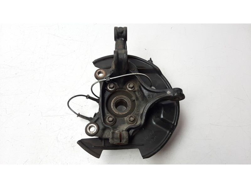 Recambio de mangueta delantera derecha para mazda cx-5 2.2 turbodiesel cat referencia OEM IAM KD3533031A  
