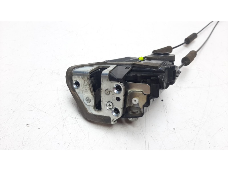 Recambio de cerradura puerta trasera izquierda para toyota land cruiser (j15) 2.8 cat referencia OEM IAM 6906033120  