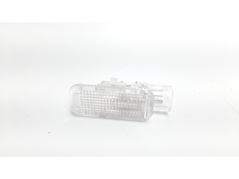 Recambio de luz interior para seat leon (5f1) 1.6 tdi referencia OEM IAM 4B0947415  