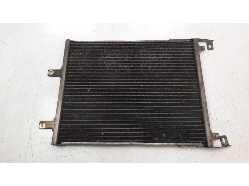 Recambio de condensador / radiador aire acondicionado para volkswagen polo berlina (6n1) 1.9 diesel referencia OEM IAM 52465388 