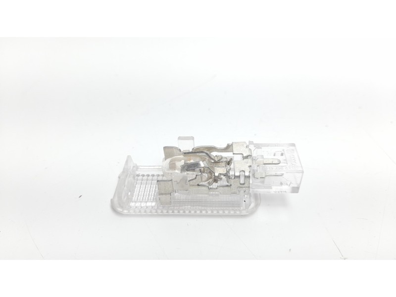 Recambio de luz interior para seat leon (5f1) 1.6 tdi referencia OEM IAM 4B0947415  