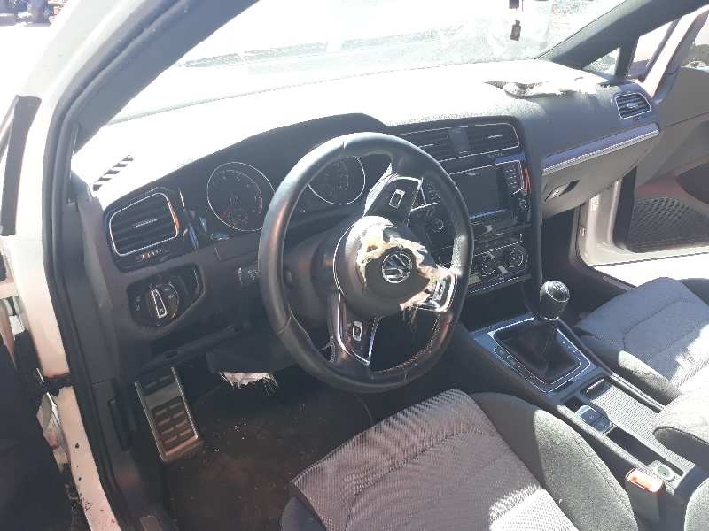 volkswagen golf vii lim. del año 2015