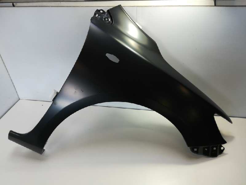 Recambio de aleta delantera derecha para toyota corolla (e15) referencia OEM IAM 5381212A10 108906711 