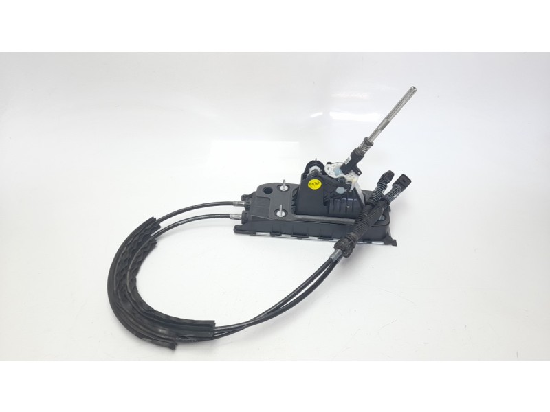 Recambio de palanca cambio para volkswagen golf vii lim. 1.0 tsi referencia OEM IAM 5Q0711049AN  