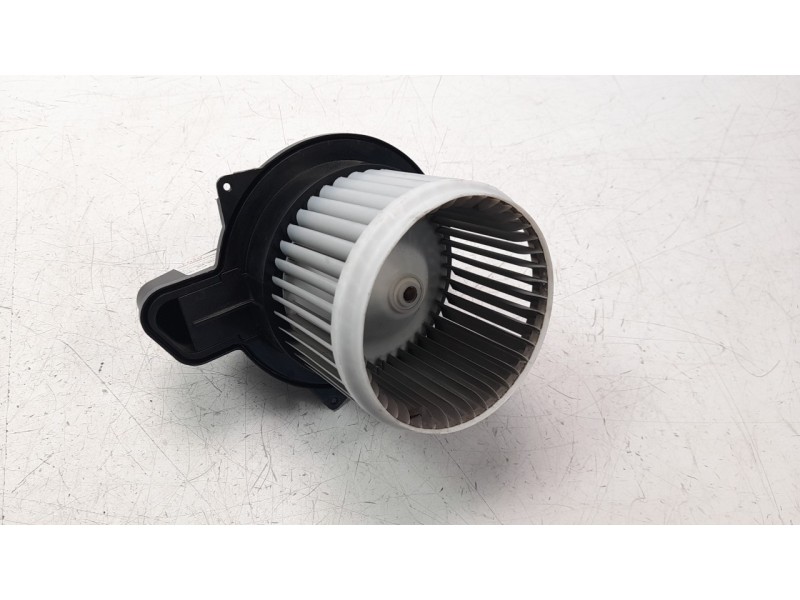 Recambio de ventilador calefaccion para fiat 500 referencia OEM IAM 505626000  
