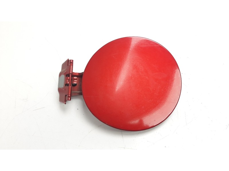 Recambio de tapa exterior combustible para mazda cx-5 2.2 turbodiesel cat referencia OEM IAM KD5542210H  