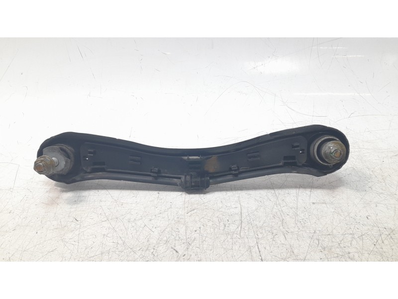 Recambio de brazo suspension trasero derecho para mercedes-benz clase m (w166) ml 250 bluetec (166.004) referencia OEM IAM A1665