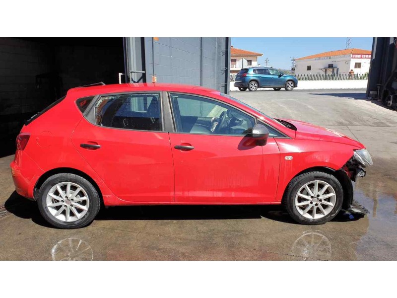 seat ibiza (6j5) del año 2013