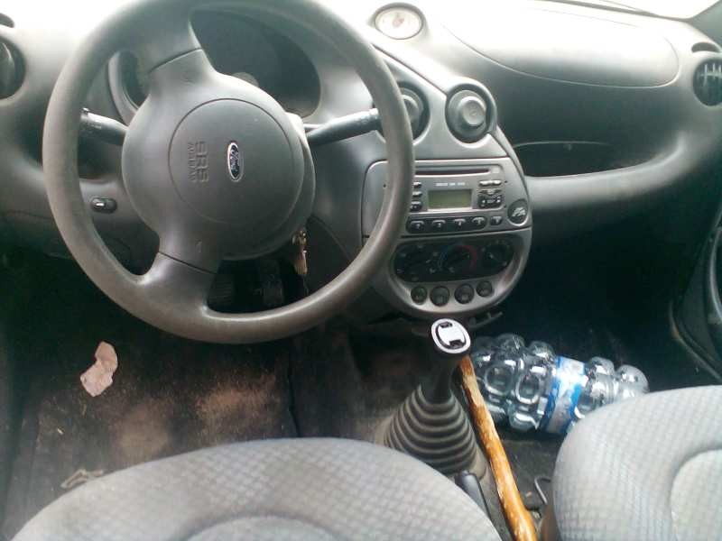 ford ka (ccq) del año 2002