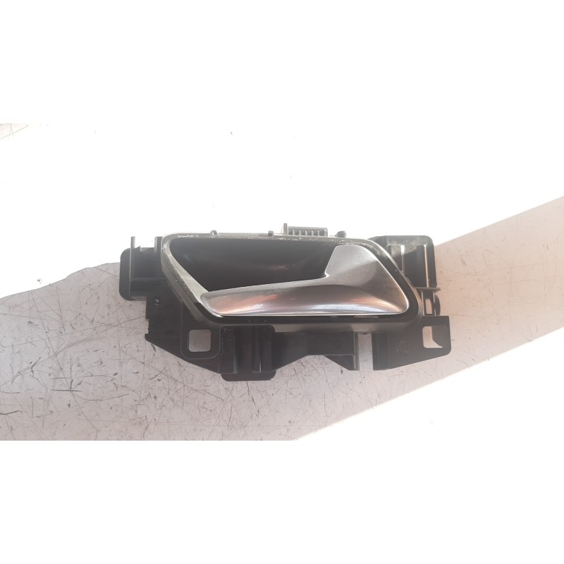 Recambio de maneta interior delantera derecha para peugeot 308 1.2 12v e-thp referencia OEM IAM 98201552VV  