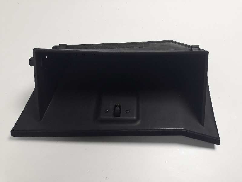 Recambio de guantera para ssangyong kyron 200 xdi limited referencia OEM IAM 7772009000  