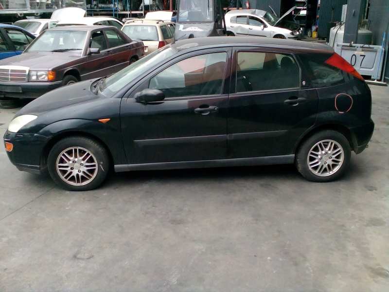 ford focus berlina (cak) del año 1999