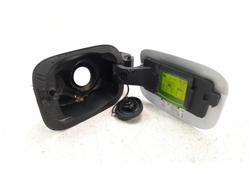 Recambio de tapa exterior combustible para skoda scala (nw) 1.0 tsi referencia OEM IAM 657809702  