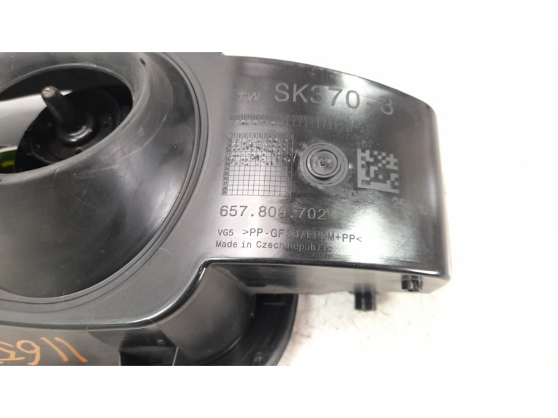 Recambio de tapa exterior combustible para skoda scala (nw) 1.0 tsi referencia OEM IAM 657809702  
