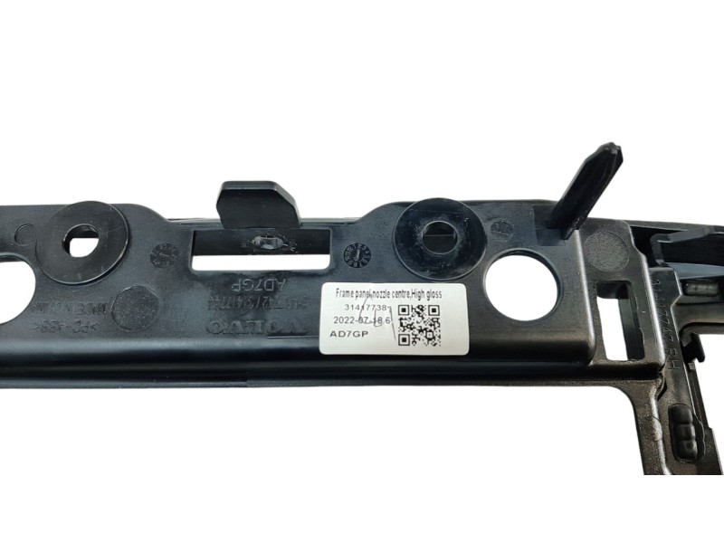 Recambio de moldura central calefaccion para volvo xc60 business plus awd referencia OEM IAM 31417738  