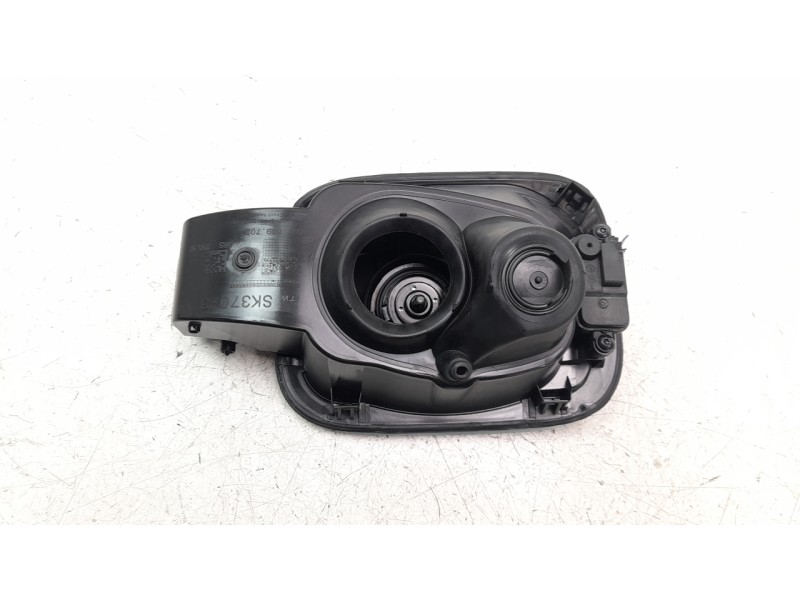 Recambio de tapa exterior combustible para skoda scala (nw) 1.0 tsi referencia OEM IAM 657809702  