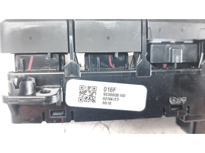 Recambio de mando multifuncion para hyundai i20 1.0 tgdi cat referencia OEM IAM 93300Q0160  