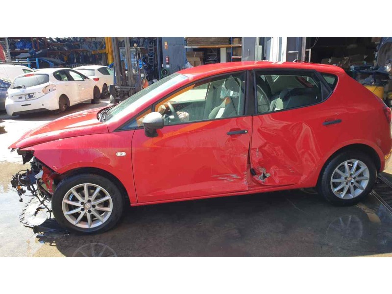 seat ibiza (6j5) del año 2013