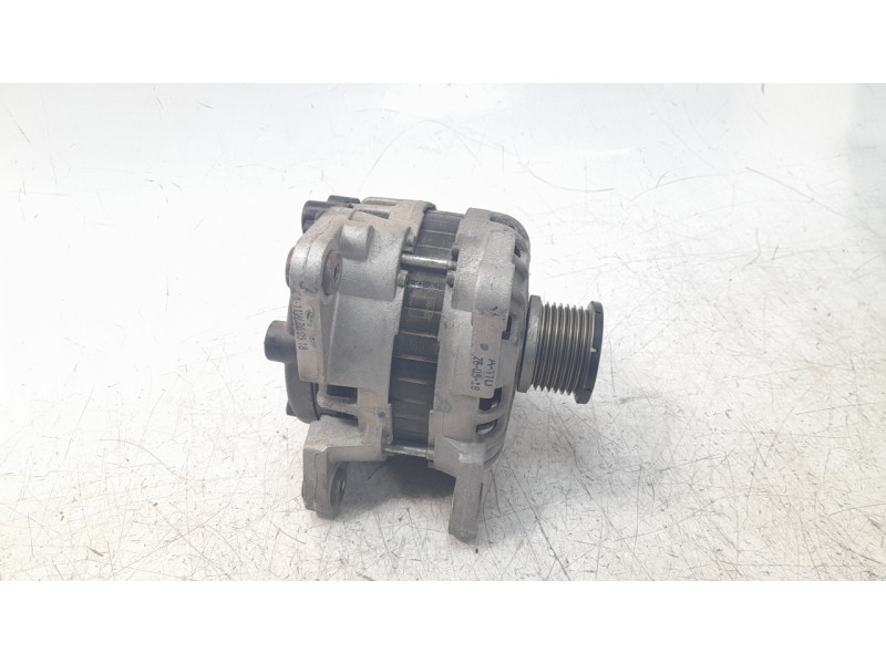 Recambio de alternador para dacia sandero stepway referencia OEM IAM 231002854R ALF070501HQ 