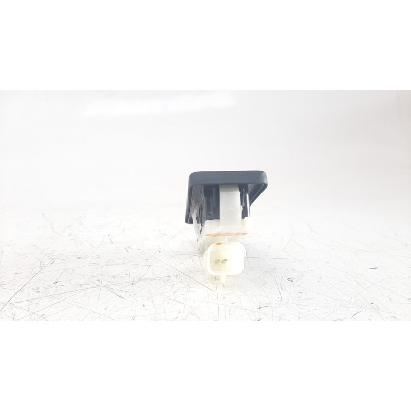 Recambio de maneta exterior porton para peugeot 308 1.2 12v e-thp referencia OEM IAM 9820395580  