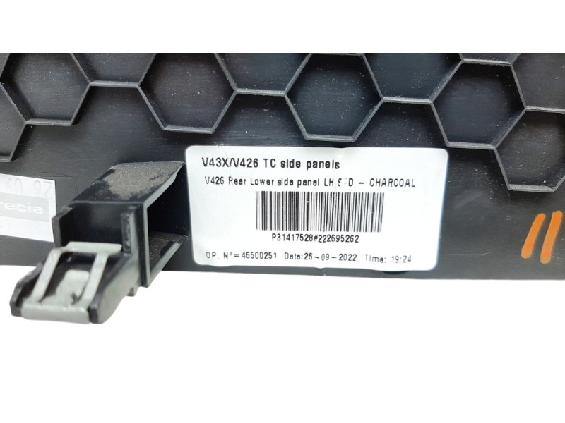 Recambio de moldura para volvo xc60 business plus awd referencia OEM IAM 31417528  