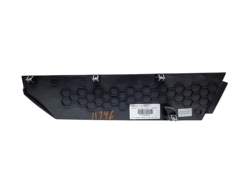 Recambio de moldura para volvo xc60 business plus awd referencia OEM IAM 31417529  