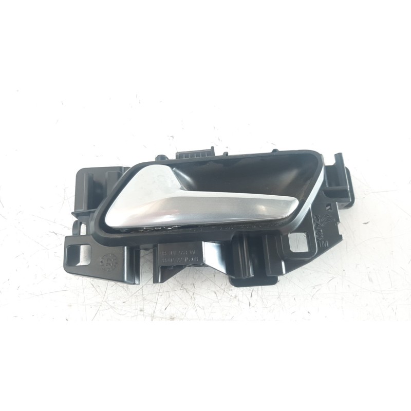 Recambio de maneta interior trasera izquierda para peugeot 308 1.2 12v e-thp referencia OEM IAM 98201553VV  